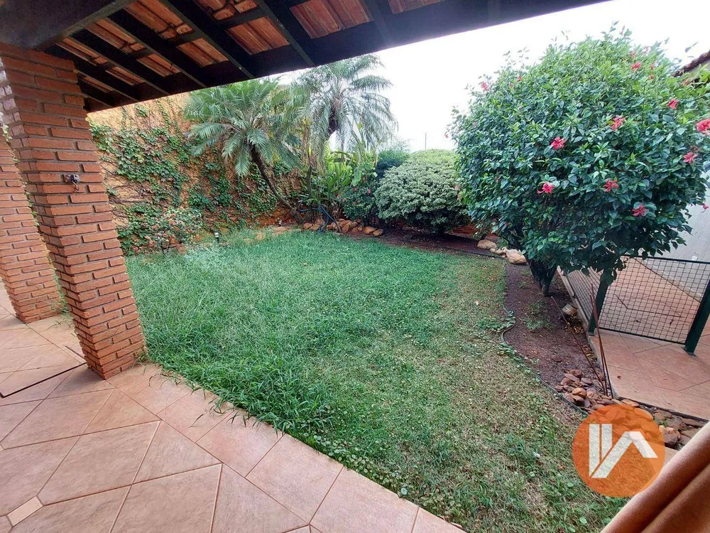 Casa, 3 quartos, 220 m² - Foto 11