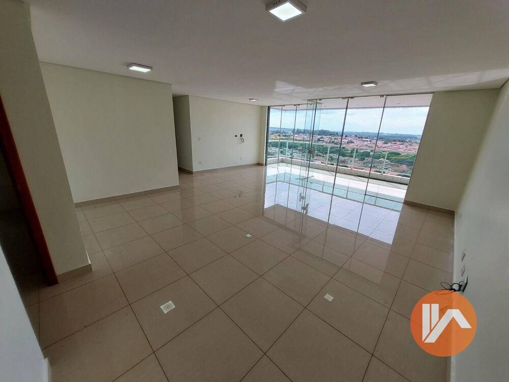 Apartamento à venda com 3 quartos, 127m² - Foto 1