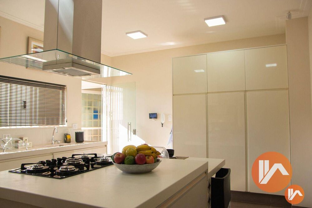 Sobrado, 4 quartos, 660 m² - Foto 1