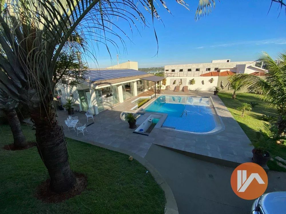 Casa, 4 quartos, 600 m² - Foto 1