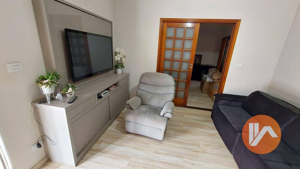 Casa, 4 quartos, 312 m² - Foto 2