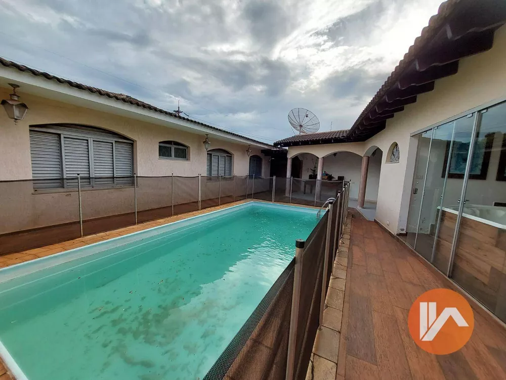 Casa, 3 quartos, 320 m² - Foto 6