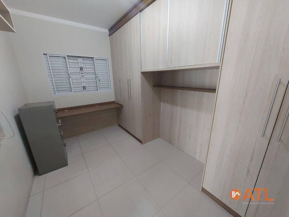 Casa, 5 quartos, 183 m² - Foto 1