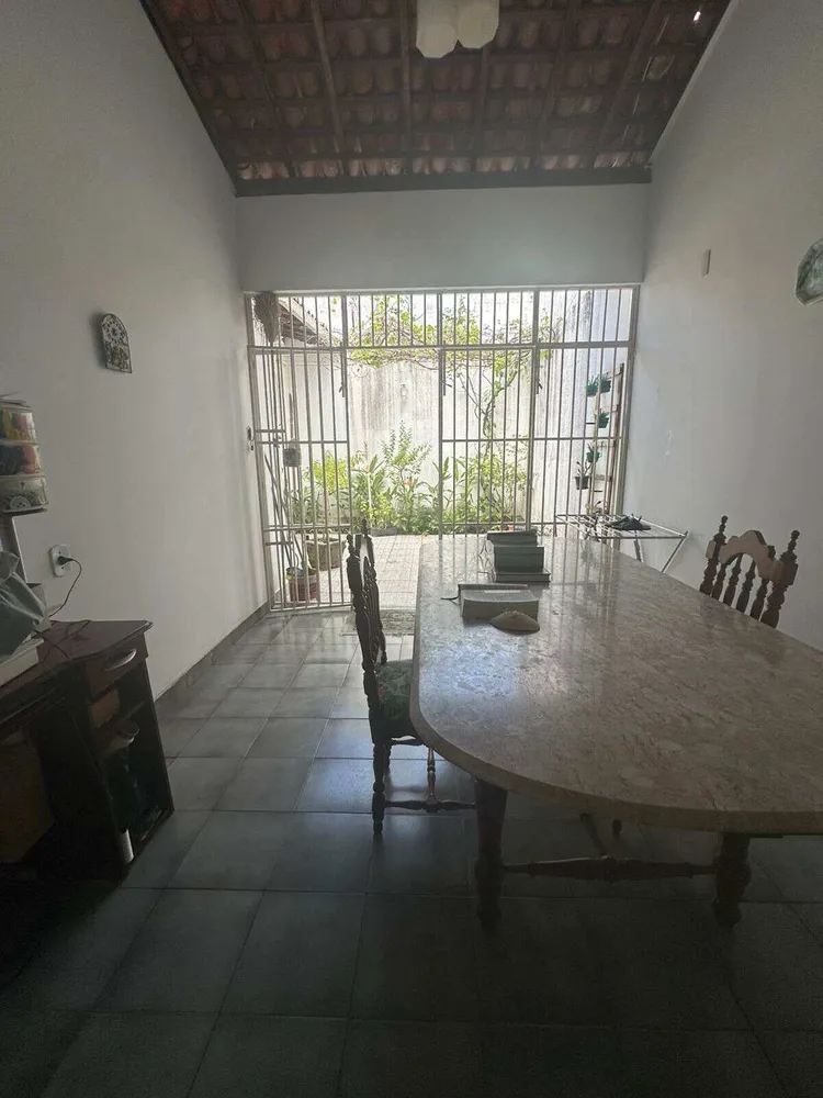 Casa, 3 quartos, 177 m² - Foto 2