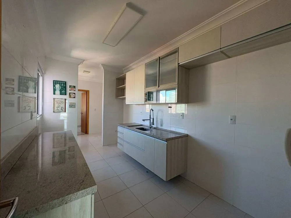 Apartamento, 3 quartos, 160 m² - Foto 2