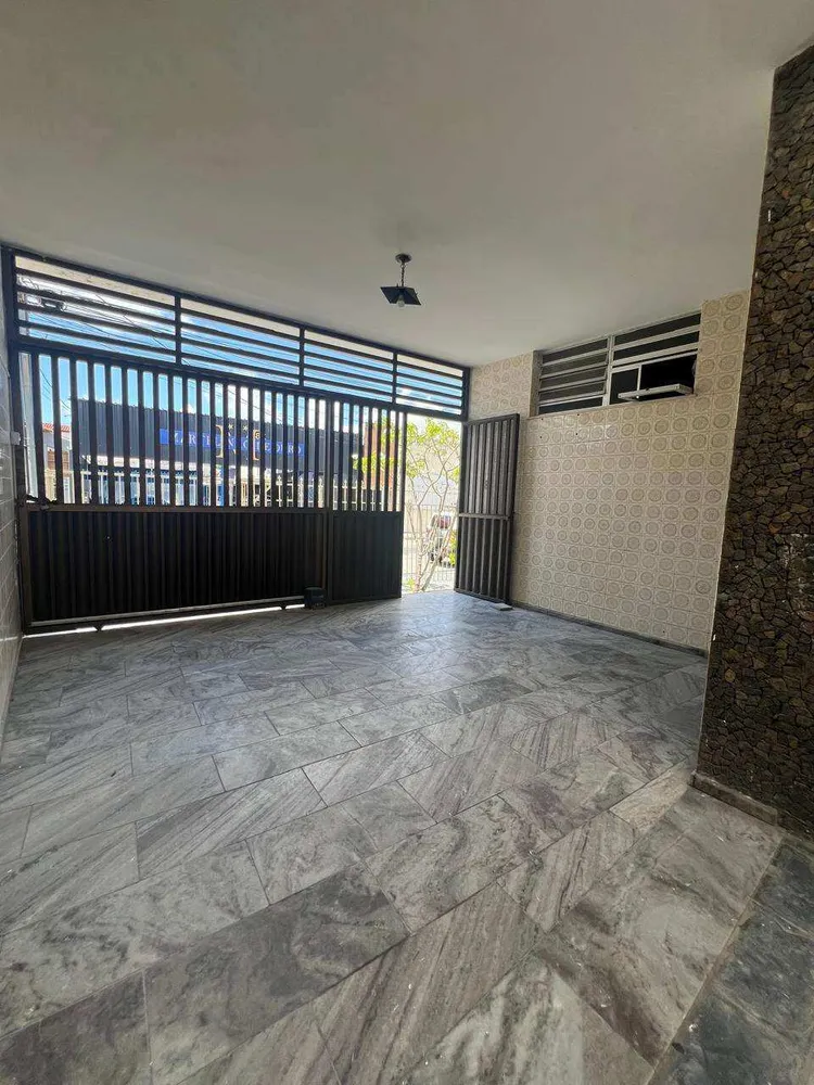 Casa, 5 quartos, 304 m² - Foto 3