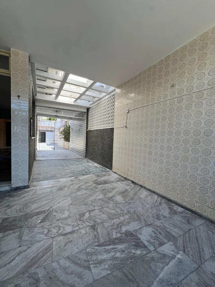Casa, 5 quartos, 304 m² - Foto 6