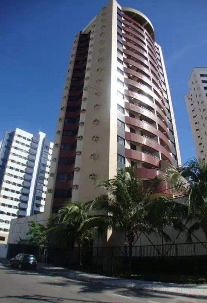 Apartamento à venda com 3 quartos, 150m² - Foto 1