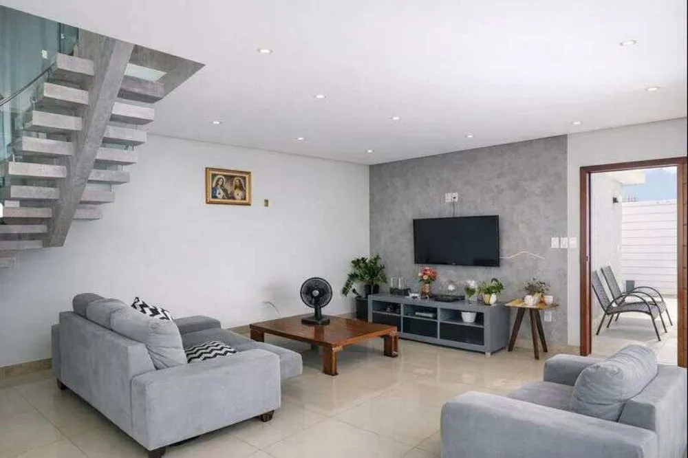 Sobrado, 5 quartos, 432 m² - Foto 1