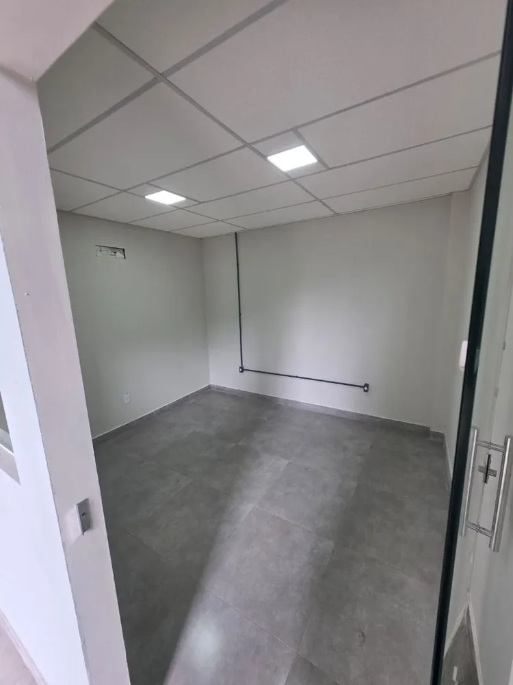 Depósito-Galpão, 240 m² - Foto 2