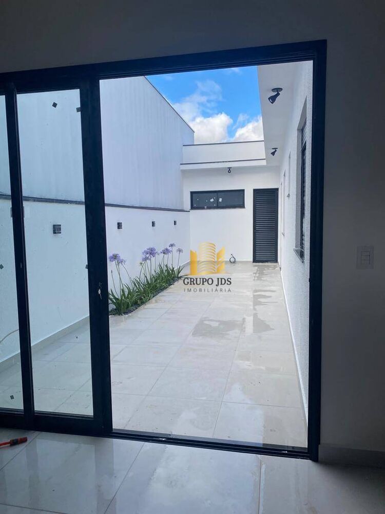 Casa, 3 quartos, 142 m² - Foto 1