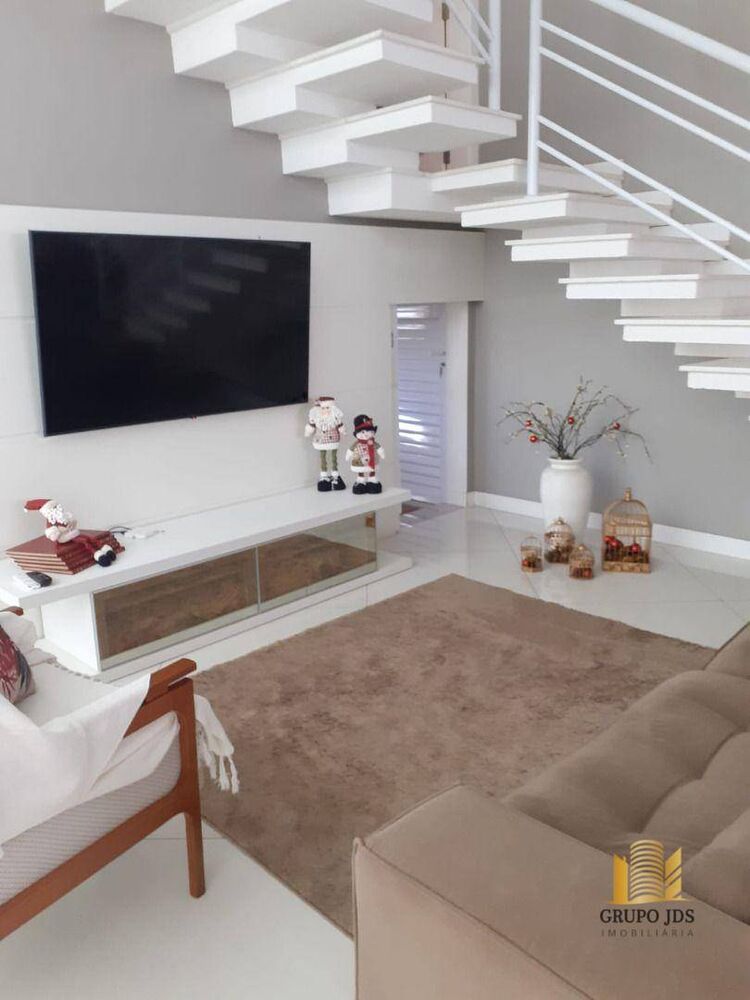 Casa, 3 quartos, 250 m² - Foto 2