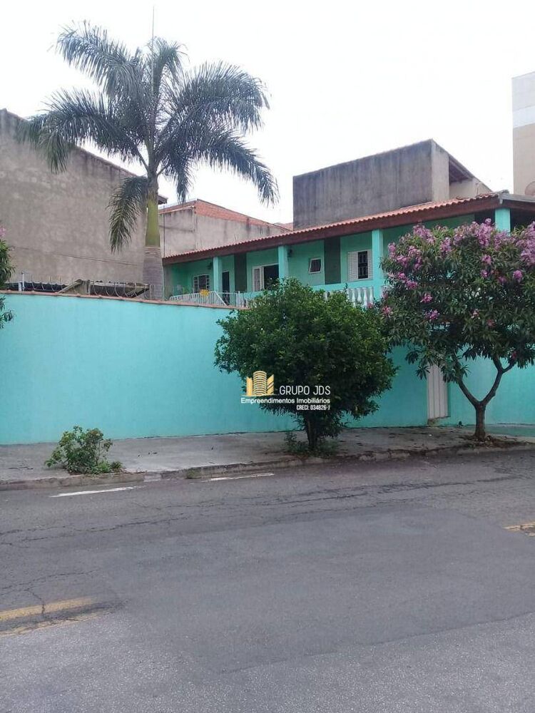 Casa, 3 quartos, 278 m² - Foto 1