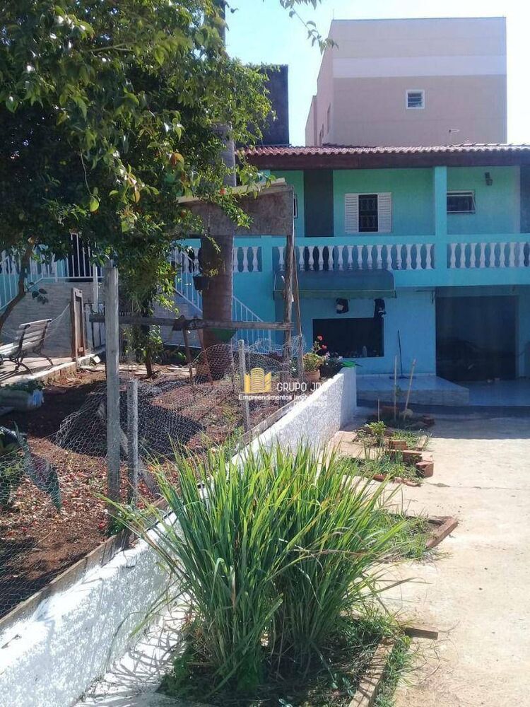 Casa, 3 quartos, 278 m² - Foto 2