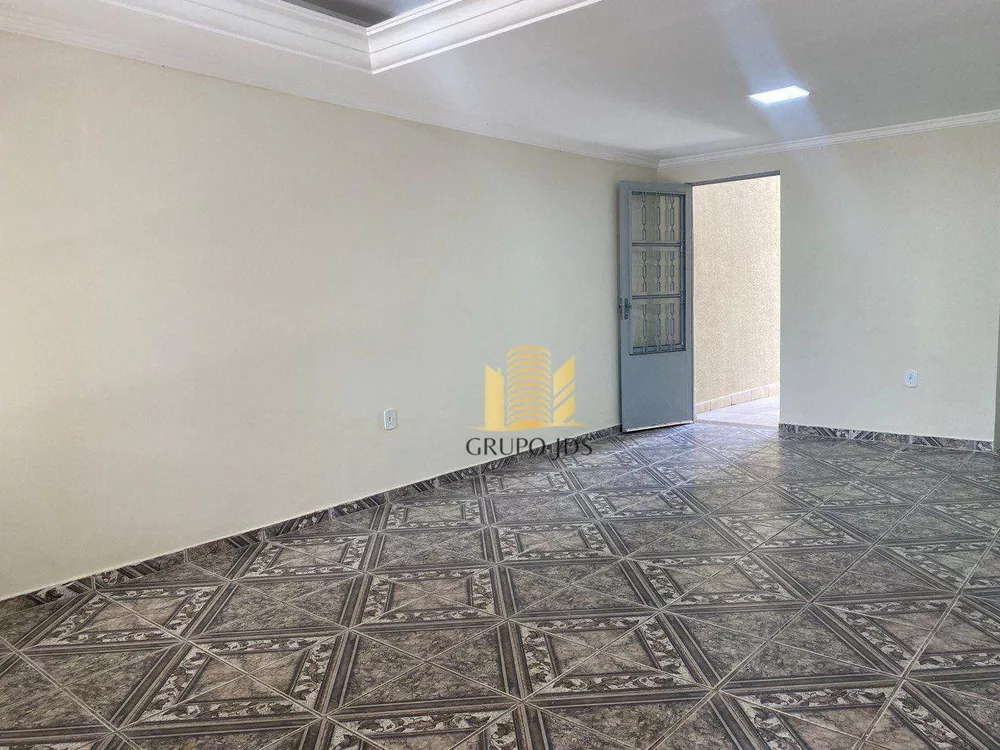 Casa à venda com 3 quartos, 204m² - Foto 4