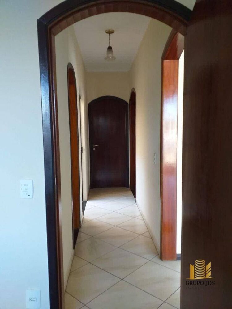 Casa, 3 quartos, 250 m² - Foto 9