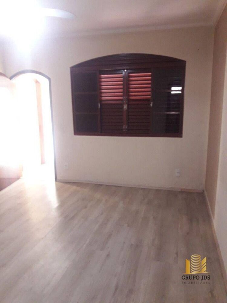 Casa, 3 quartos, 250 m² - Foto 10