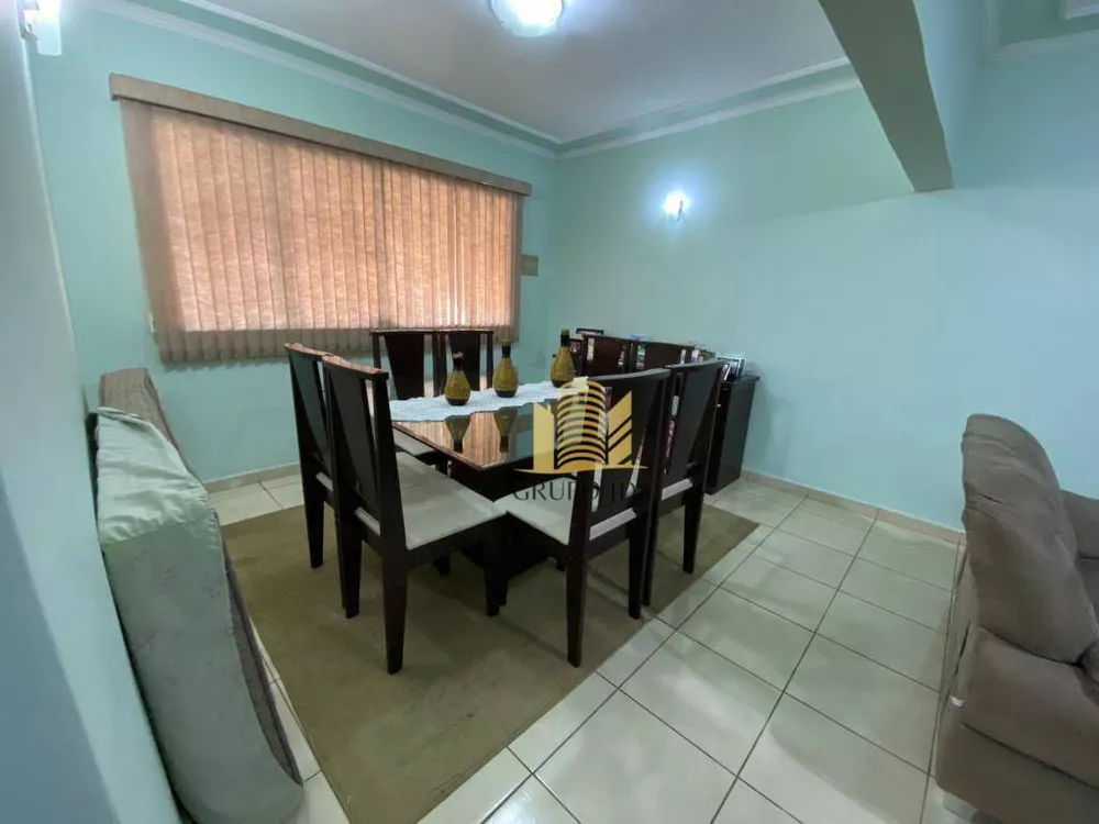 Sobrado, 3 quartos, 200 m² - Foto 4