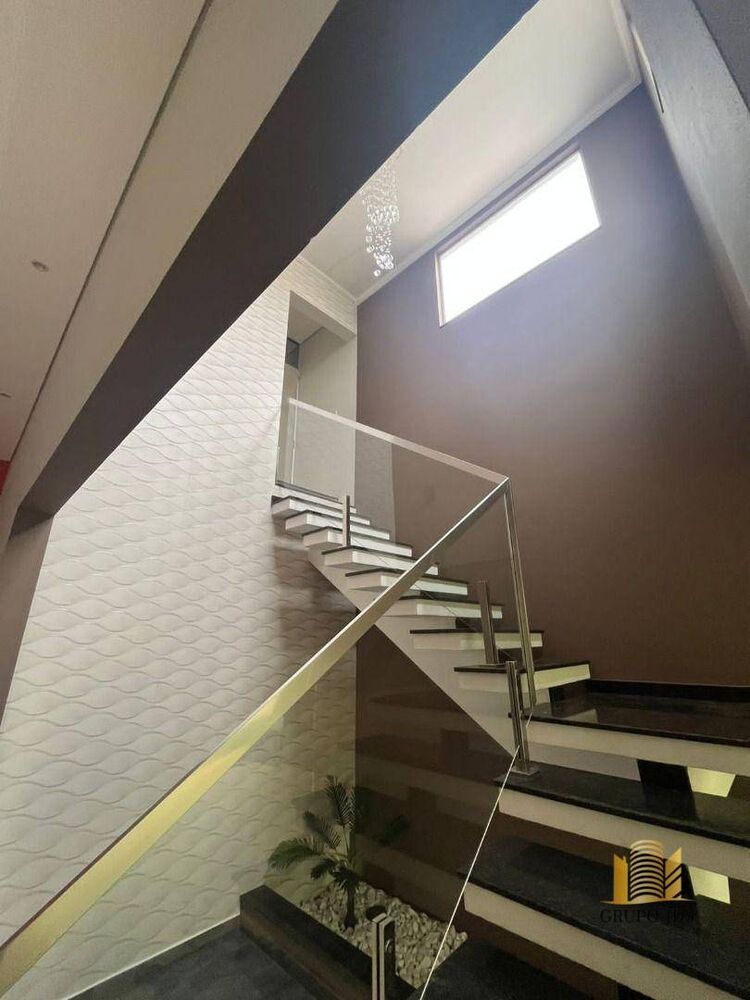 Casa, 4 quartos, 161 m² - Foto 2
