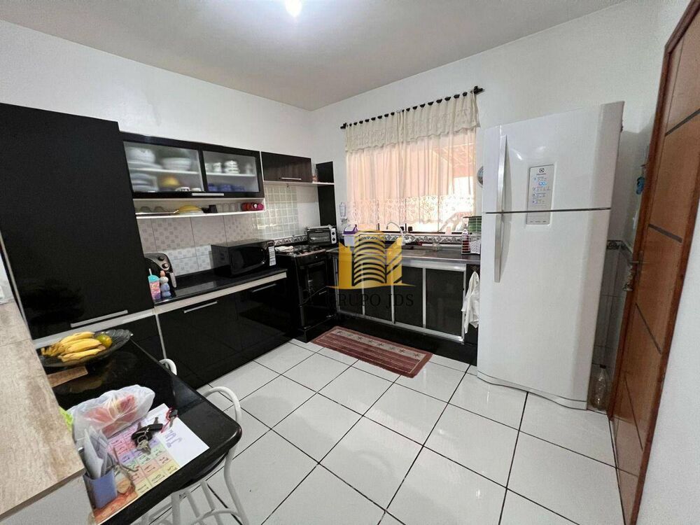 Casa, 2 quartos, 160 m² - Foto 2