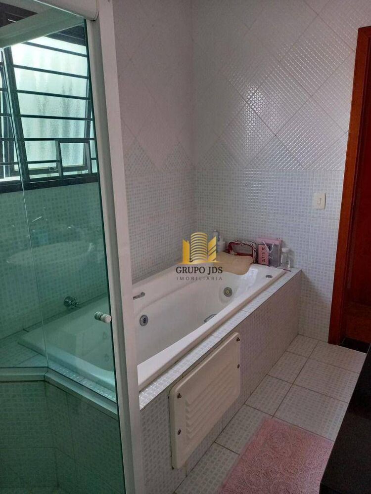 Casa, 3 quartos, 280 m² - Foto 26