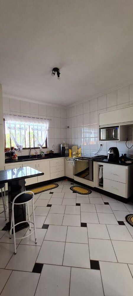 Casa, 3 quartos, 280 m² - Foto 13