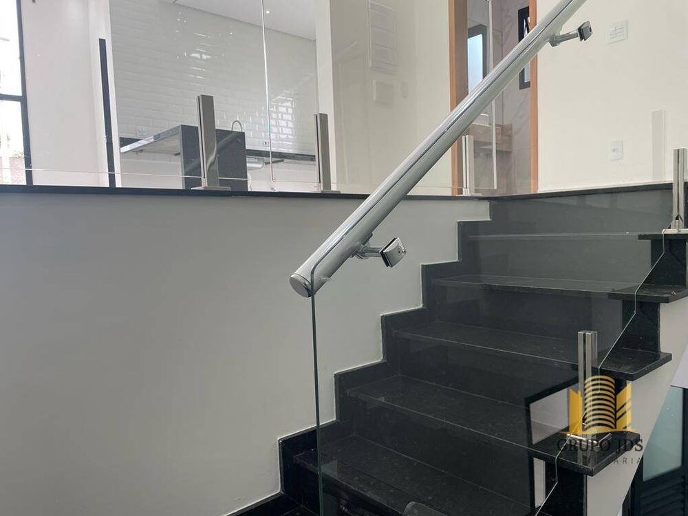 Casa, 3 quartos, 200 m² - Foto 1