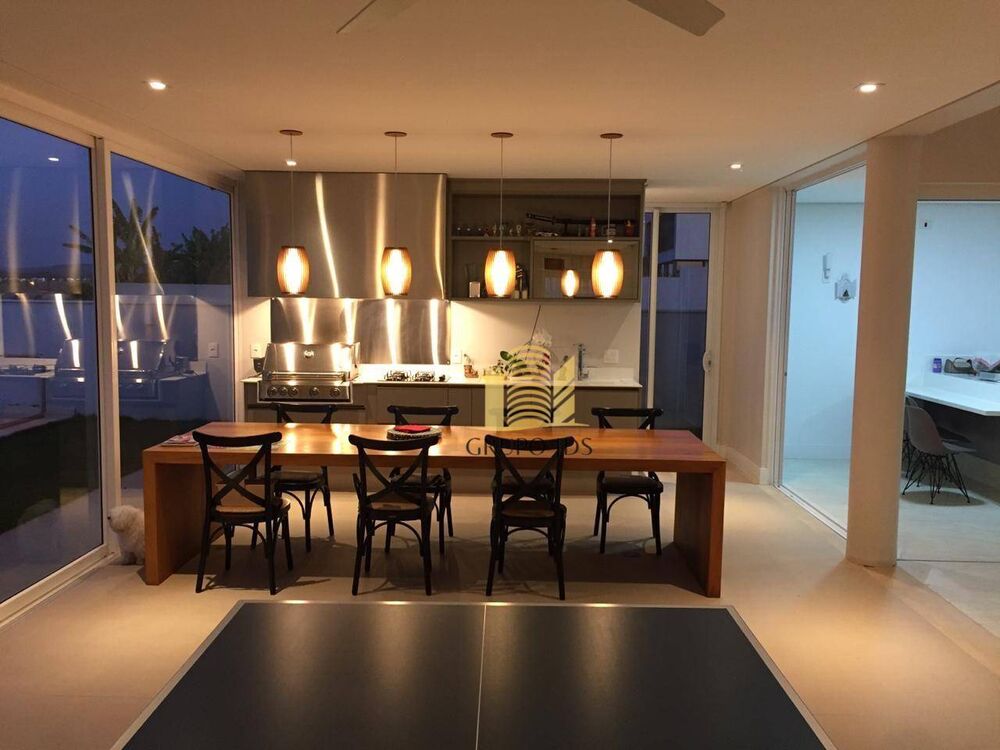 Casa à venda com 4 quartos, 540m² - Foto 4