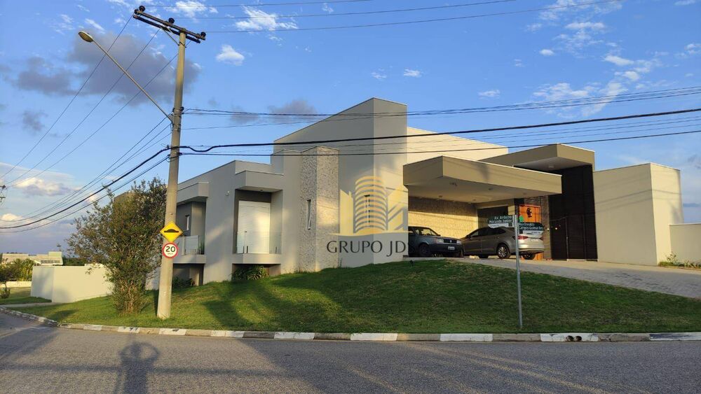 Casa à venda com 4 quartos, 540m² - Foto 2