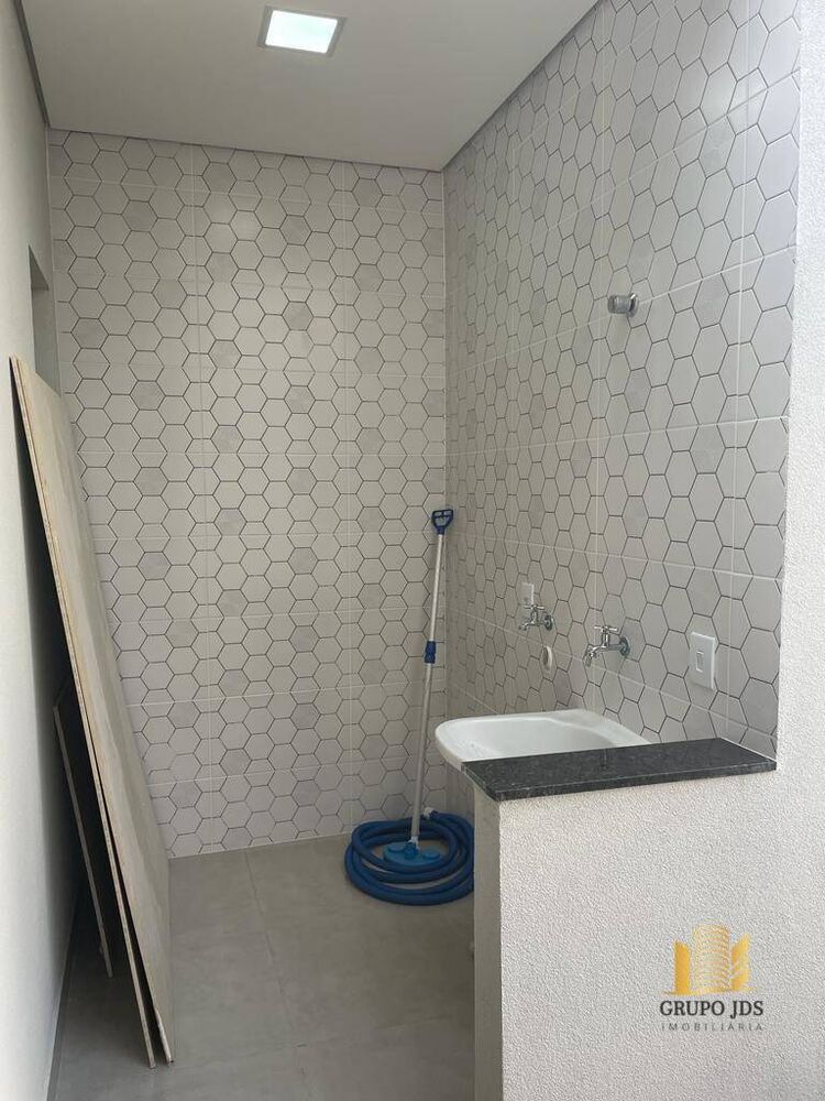 Casa, 3 quartos, 98 m² - Foto 1