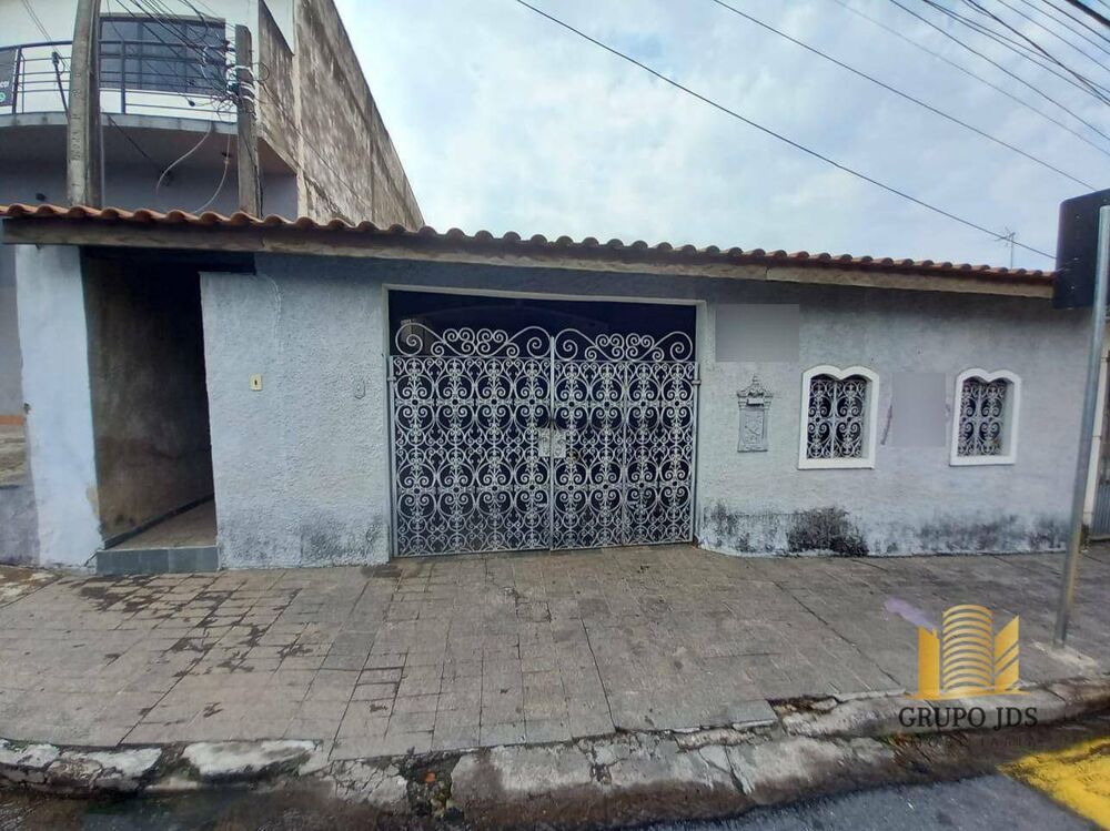 Casa, 3 quartos, 270 m² - Foto 1