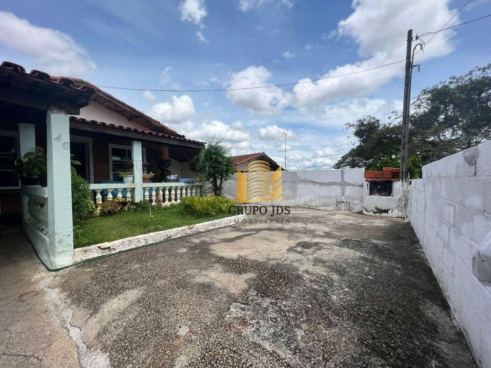 Casa à venda com 3 quartos, 70m² - Foto 3
