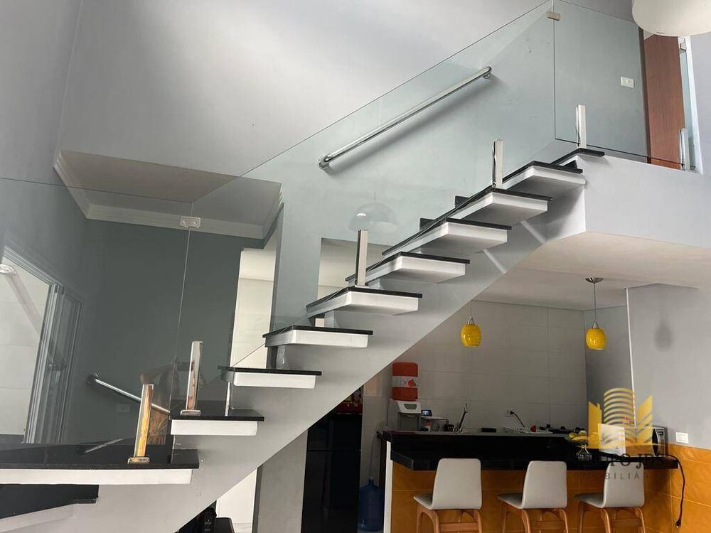 Casa, 2 quartos, 140 m² - Foto 1