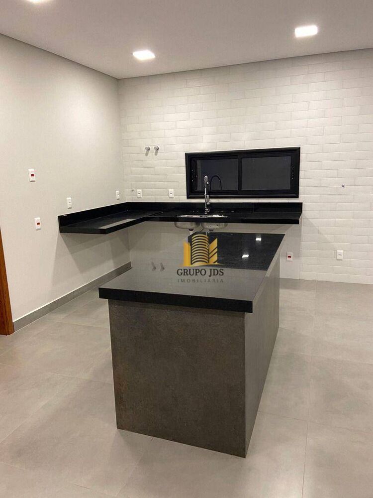 Casa, 3 quartos, 232 m² - Foto 3