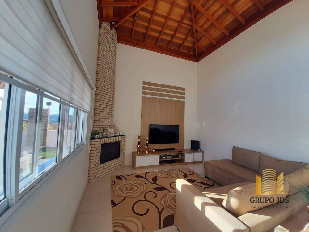 Casa, 4 quartos, 250 m² - Foto 3