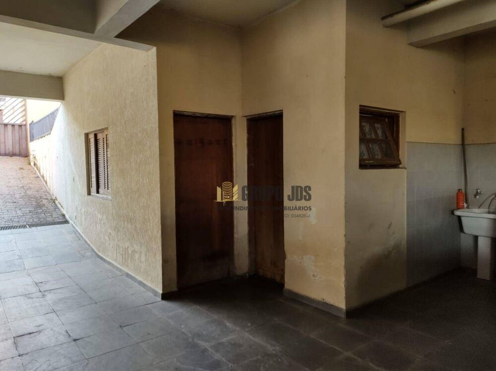 Casa, 3 quartos, 260 m² - Foto 2