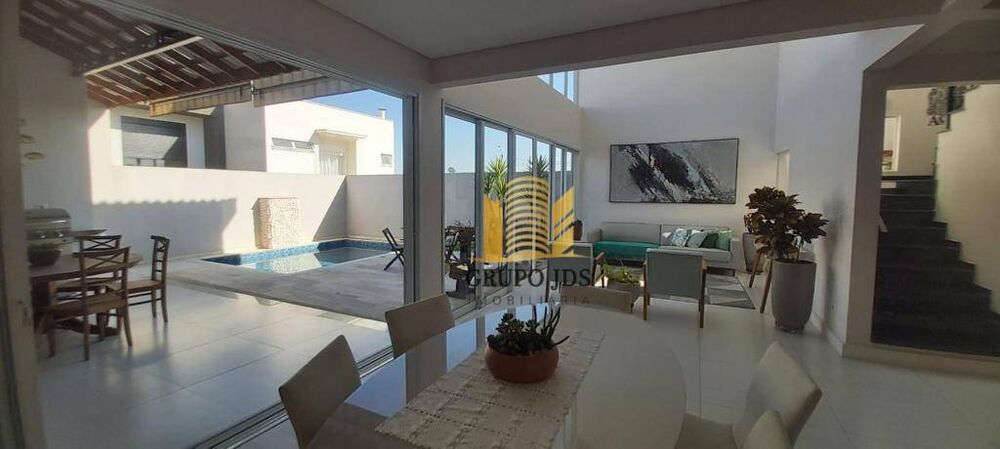 Sobrado, 3 quartos, 236 m² - Foto 2