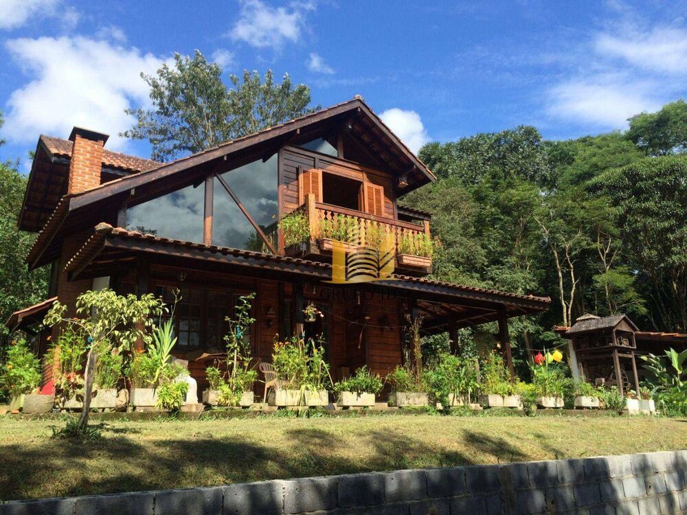 Chácara à venda com 2 quartos, 129m² - Foto 1