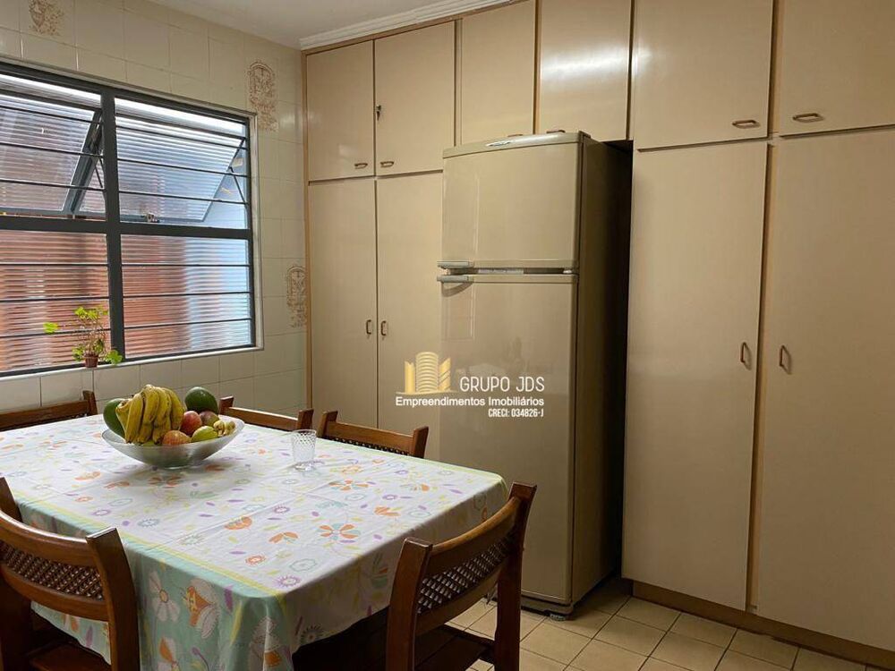 Casa, 3 quartos, 130 m² - Foto 1