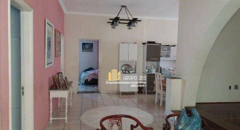 Casa, 3 quartos, 480 m² - Foto 1
