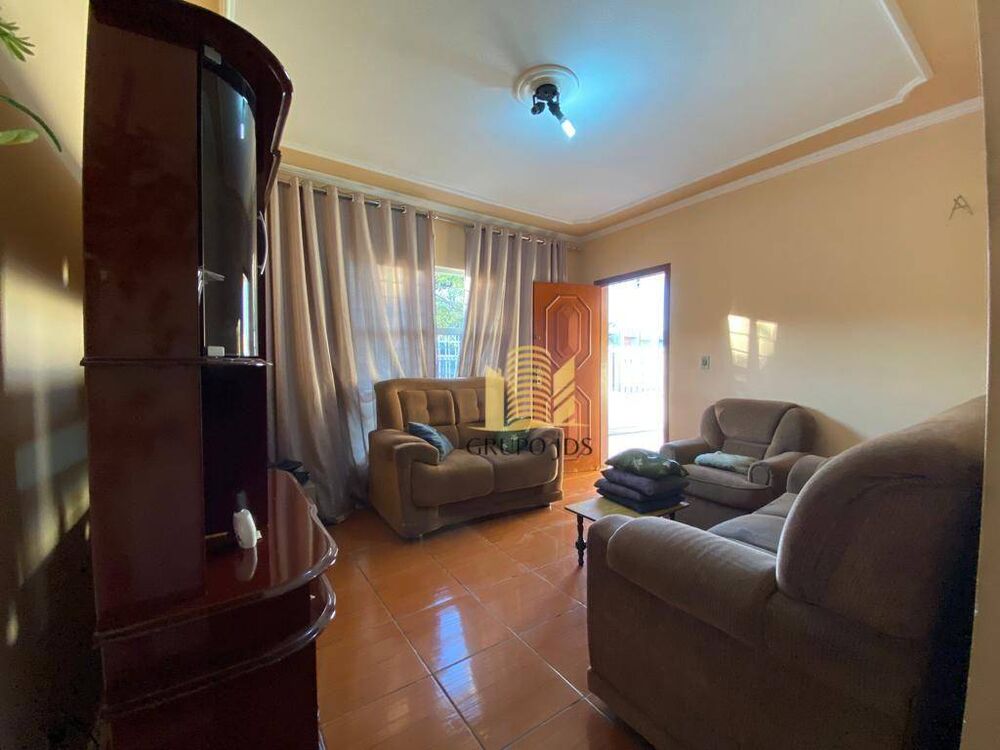 Casa, 2 quartos, 190 m² - Foto 1