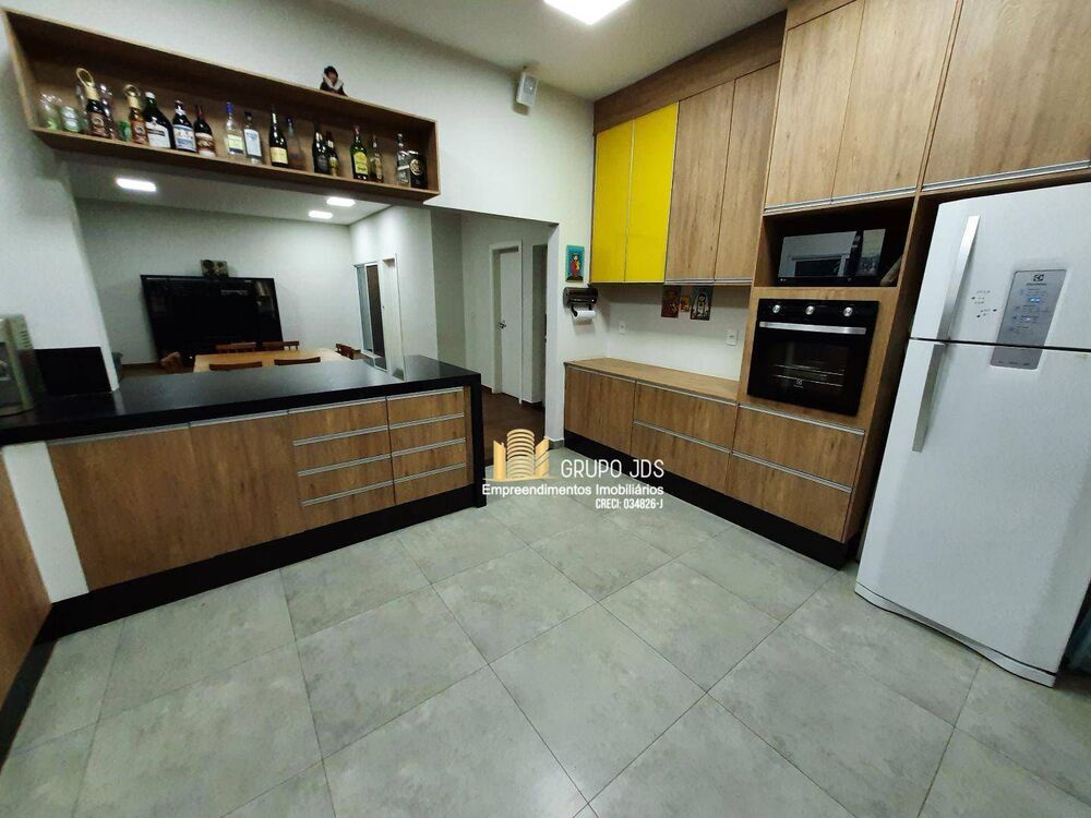 Casa, 3 quartos, 263 m² - Foto 3