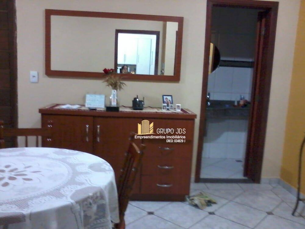 Casa, 3 quartos, 230 m² - Foto 1