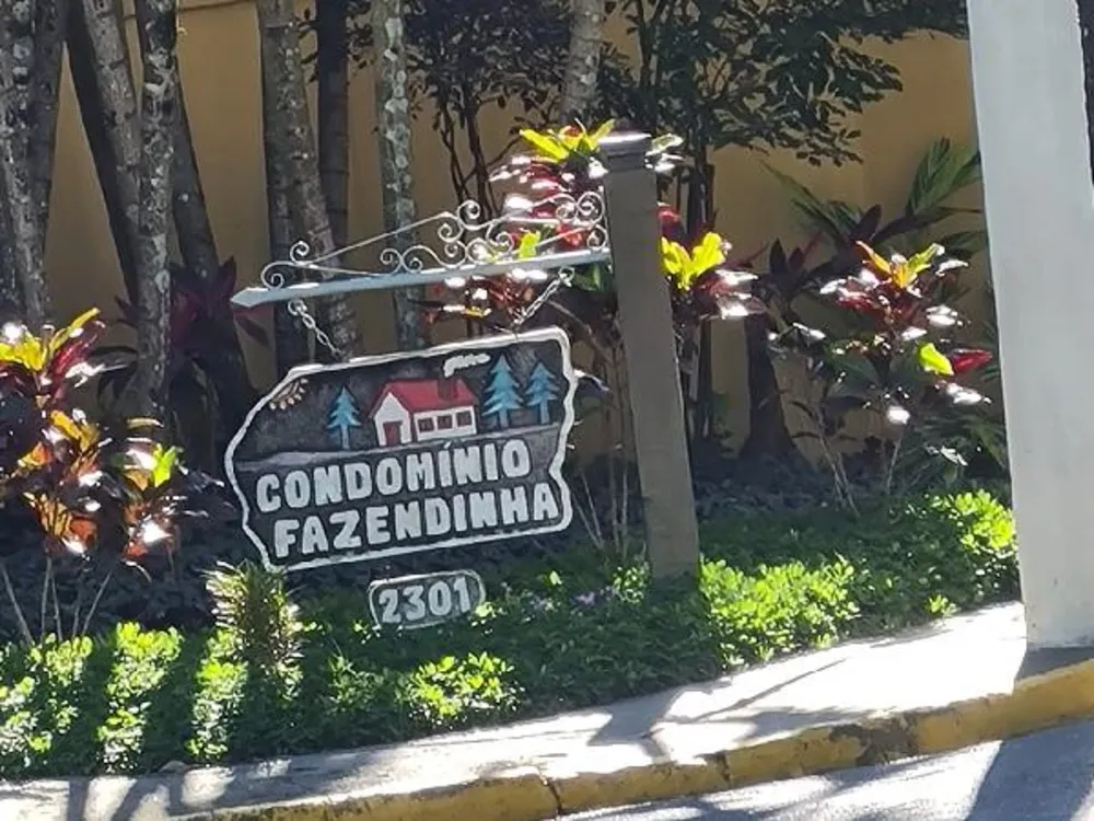 Casa, 3 quartos, 596 m² - Foto 1