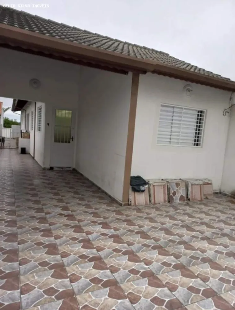 Casa, 3 quartos, 130 m² - Foto 1
