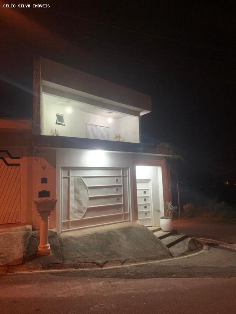 Sobrado, 3 quartos, 200 m² - Foto 1