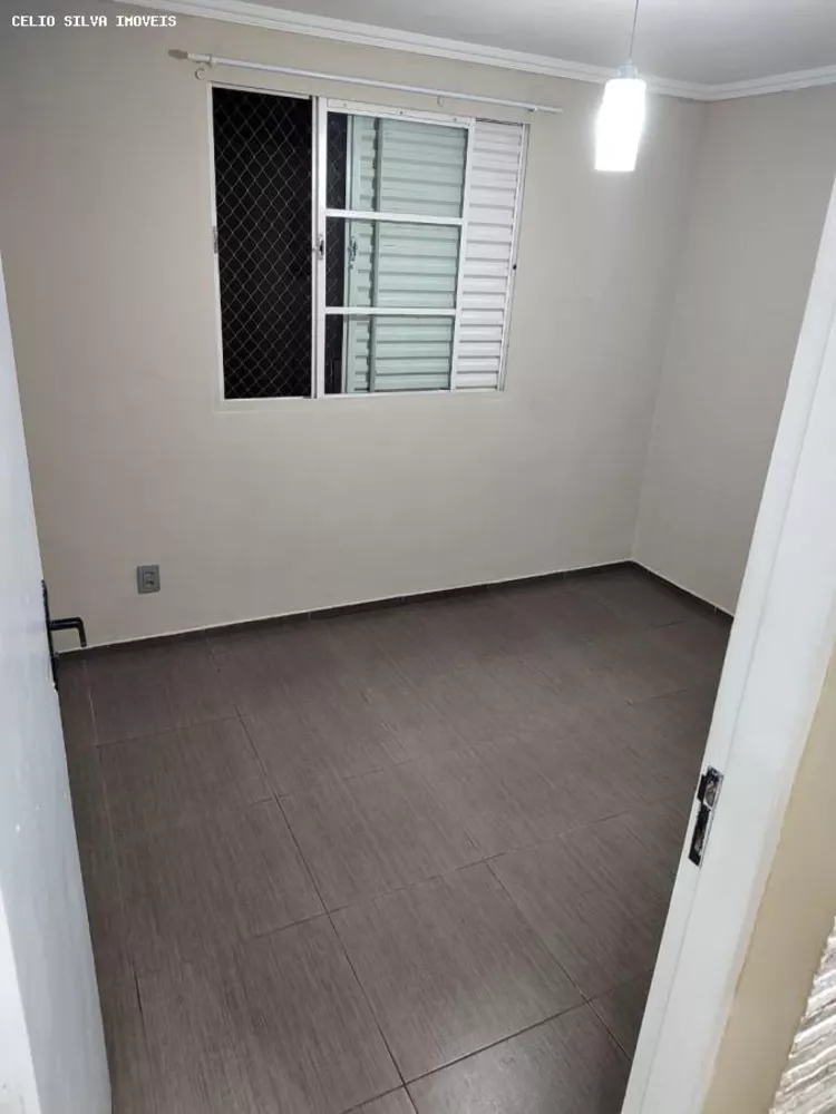 Apartamento à venda com 2 quartos, 62m² - Foto 4