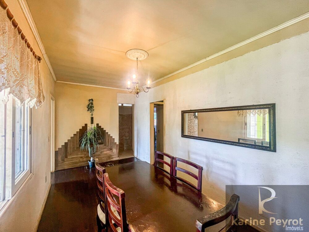 Casa, 3 quartos, 220 m² - Foto 1