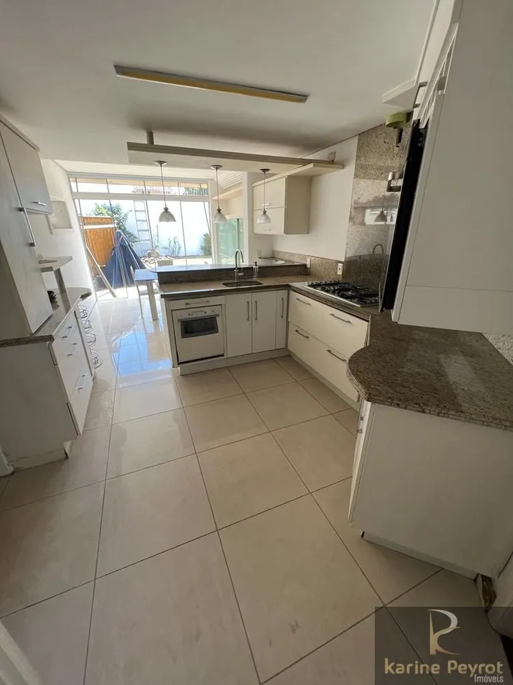 Casa, 4 quartos, 234 m² - Foto 4