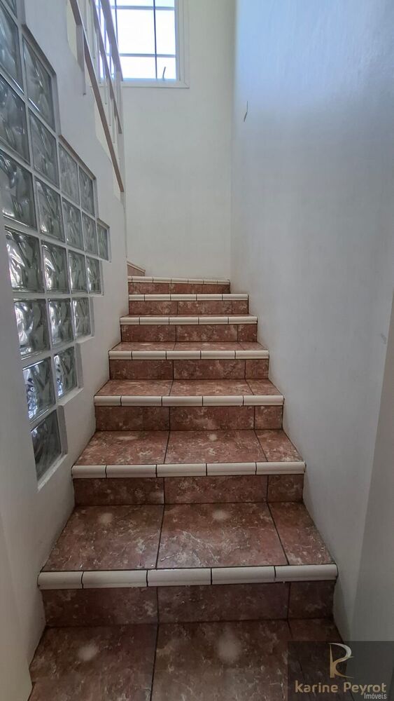Sobrado, 4 quartos, 204 m² - Foto 1